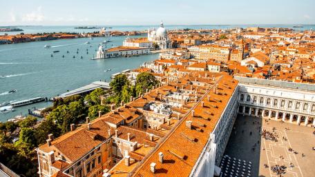 Stunning Aerial View of Venice's Iconic Skyline and Canals wallpaper
