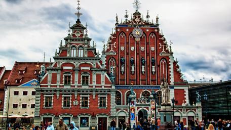 St. Peter Church and House of the Black Heads wallpaper