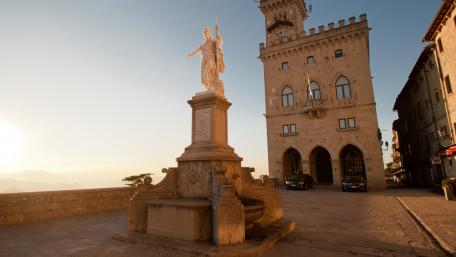 Plaza de la Libertad, San Marino wallpaper