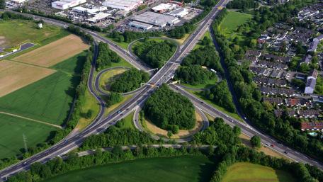 Interchange of Bundesstraße 42 & Bundesstraße 256 in Germany wallpaper