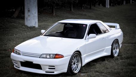 White Nissan Skyline R32 wallpaper