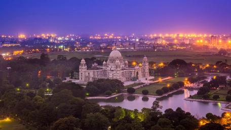 Evening Glow Over the City Landscape wallpaper