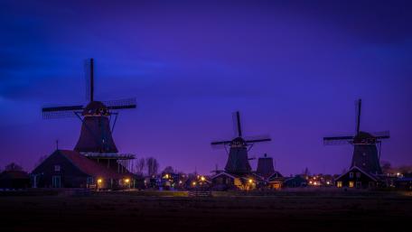 Zaanse Schans windmills wallpaper