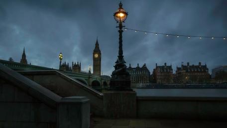 Mysterious London at Dusk wallpaper