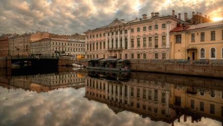Venice Reflections at Dusk wallpaper