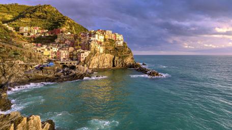 Ligurian Sea and Manarola wallpaper