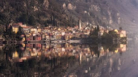 Varenna wallpaper