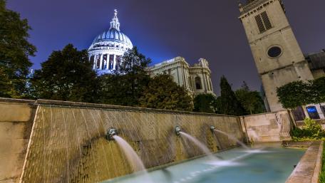 Serene Night Cityscape with Fountain Beauty wallpaper
