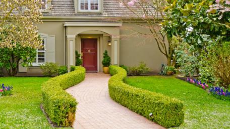 Charming Garden Pathway to Home Entrance wallpaper