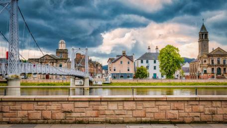 Cityscape Under Dramatic Skies wallpaper