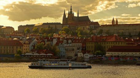 Charming View of Prague at Dusk wallpaper