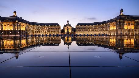 Evening Beauty of Bordeaux's Water Mirror wallpaper