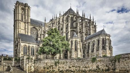 Le Mans Cathedral wallpaper