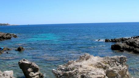 Tranquil Coastal Serenity and Blue Waters wallpaper