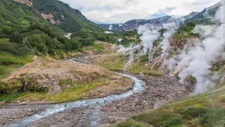 Valley of Geysers wallpaper