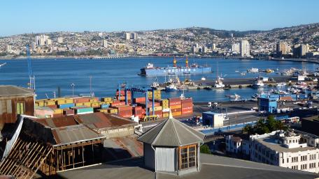 Port of Val Paraiso wallpaper