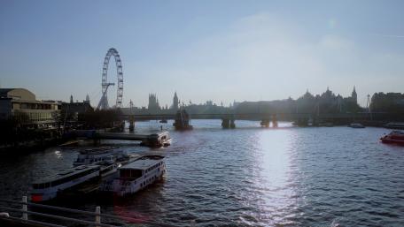River Thames in London wallpaper