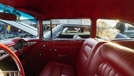 Classic Inside View of a Vintage Car Beauty wallpaper