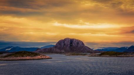 Serene Sunset Over Mountain Landscape wallpaper