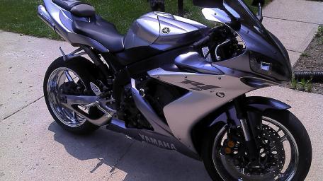 r1 wallpaper