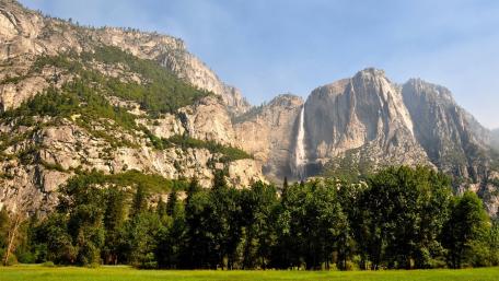 Yosemite Falls, Yosemite National Park wallpaper