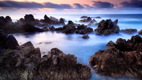 Jagged coastline wallpaper