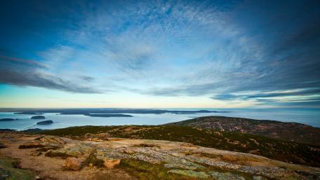 Majestic View of Tranquil Horizons wallpaper