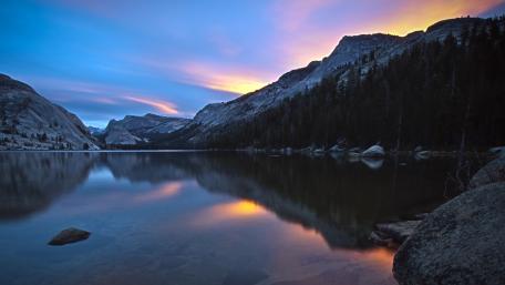 Serene Mountain Reflection by Twilight wallpaper