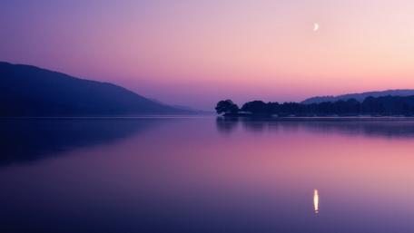 Serene Purple Dusk Reflection Scene wallpaper