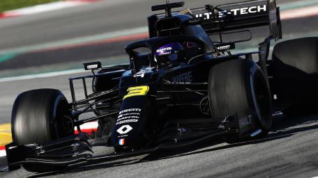 Renault F1 Racing in Action wallpaper