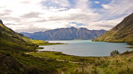 Lake Hawea, New Zealand wallpaper