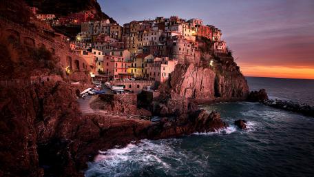 Manarola at sunset wallpaper