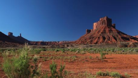 Majestic Butte of the Badlands Wilderness wallpaper