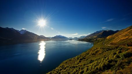 Lake Wakatipu wallpaper