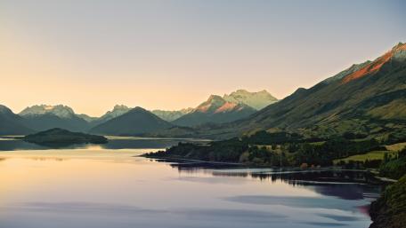 Serene Mountain Lake at Dawn wallpaper
