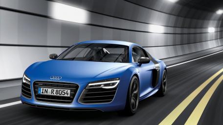 Dreamy Audi R8 in Motion wallpaper
