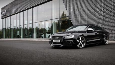 Sleek Audi A5 in Urban Setting wallpaper