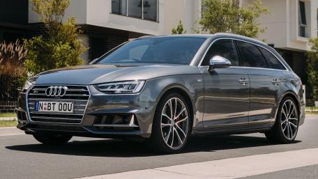 Sleek Audi A4 Avant in Urban Setting wallpaper