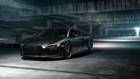 Sleek Audi R8 in Urban Setting wallpaper