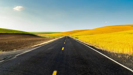 Open Road to Serene Horizons wallpaper