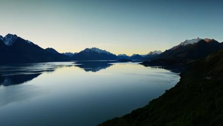 Lake Wakatipu wallpaper