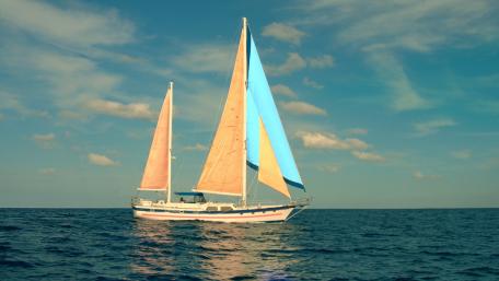 Sailing Into the Horizon wallpaper