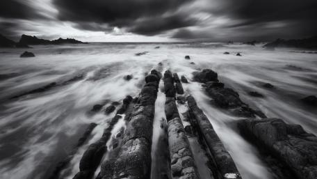 Dramatic Monochrome Seascape with Stormy Clouds wallpaper