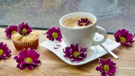 Delightful Coffee with Flowers and Cupcake Decoratives wallpaper