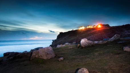 Serene Coastal Landscape at Dusk wallpaper