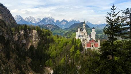 Neuschwanstein Castle, Germany wallpaper
