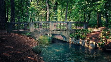 Old Stone Bridge wallpaper