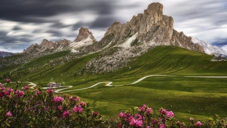 Giau Pass, Dolomites wallpaper