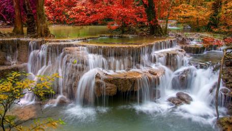 Autumn Serenity in Cascading Waters wallpaper