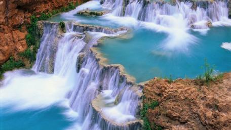Serene Waterfall Oasis wallpaper